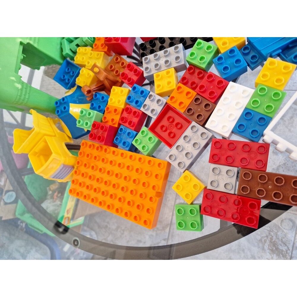 Mega Bloks Knapford Station Case Thomas & Friends 140 Pc Incomplete Lot - Picture 6 of 10